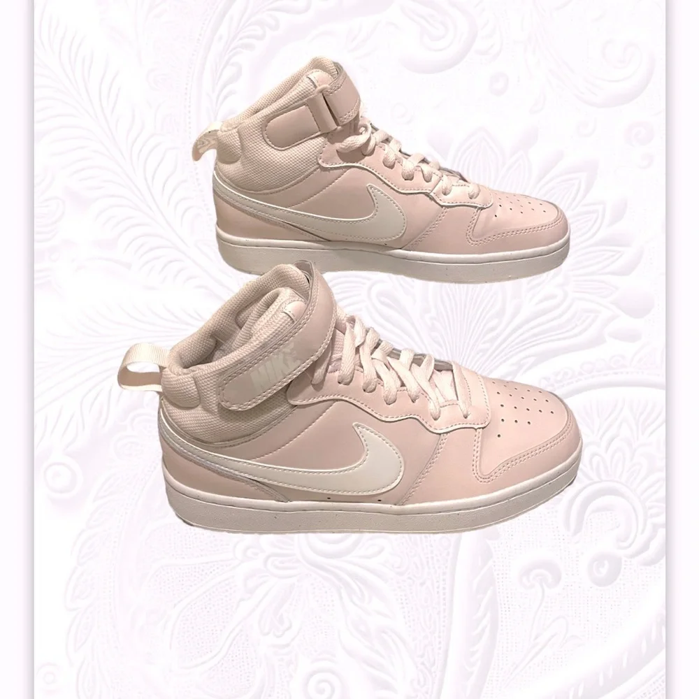 Nike Court Borough Mid 2 Pearl Pink & White Youth Big Kid 7 Brand New - Picture 5 of 9